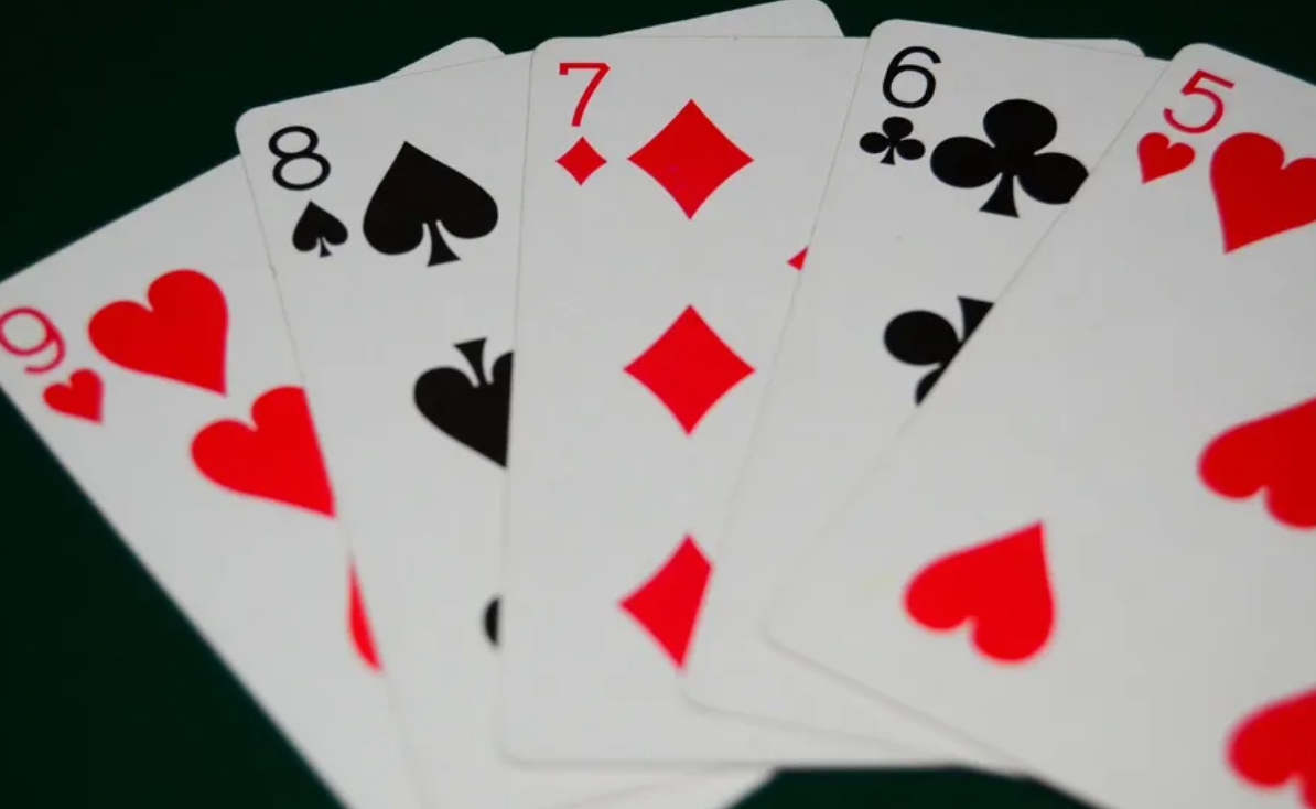 What are the rules of draw poker: a complete guide
